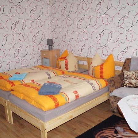 Ferienhaus Zum Jagdschlosschen Letschin Esterno foto