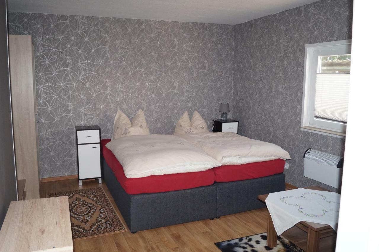Ferienhaus Zum Jagdschlosschen Letschin Esterno foto